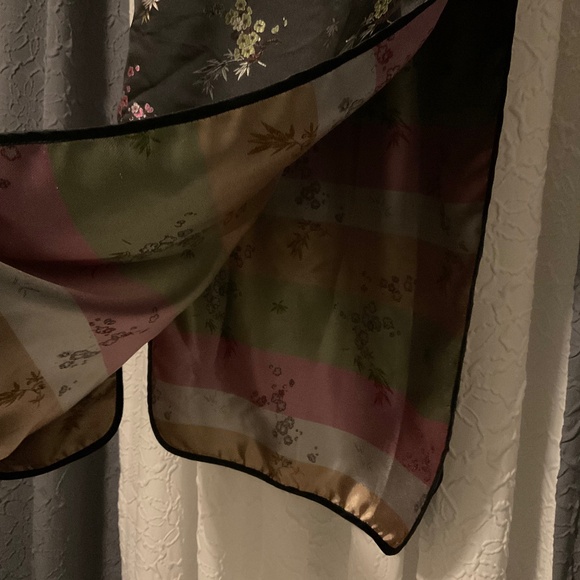 Japanese inspired black Silky dress with fancy cloth snap buttons - Picture 4 of 16